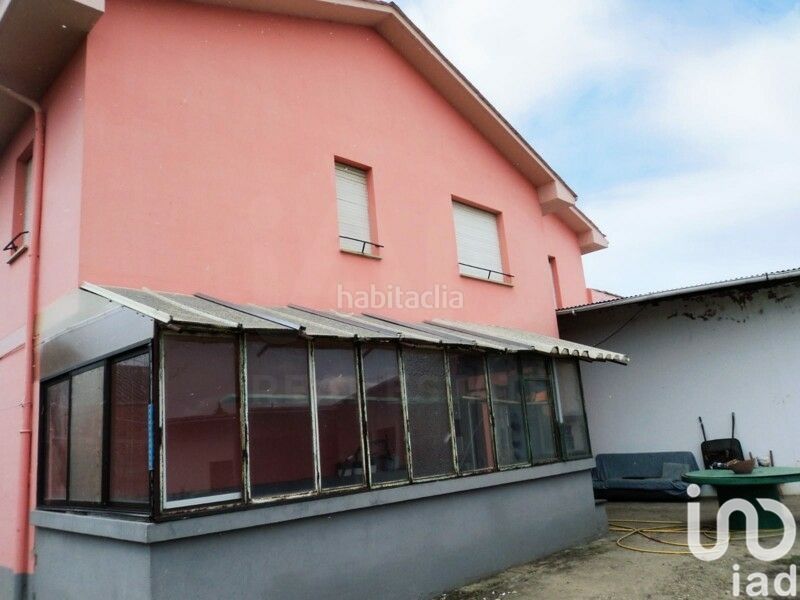 Foto f40d7e9a-2acd-4d3f-9df5-41ff99c10a74. Chalet en Villares de Órbigo