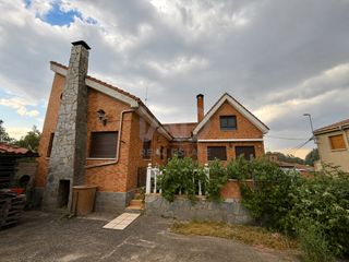 Chalet à Calle las cuevas 4