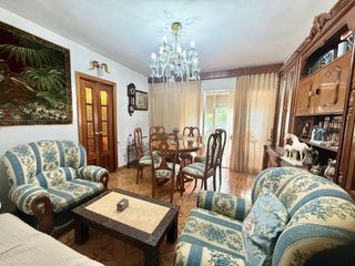 Etagenwohnung in Pilar