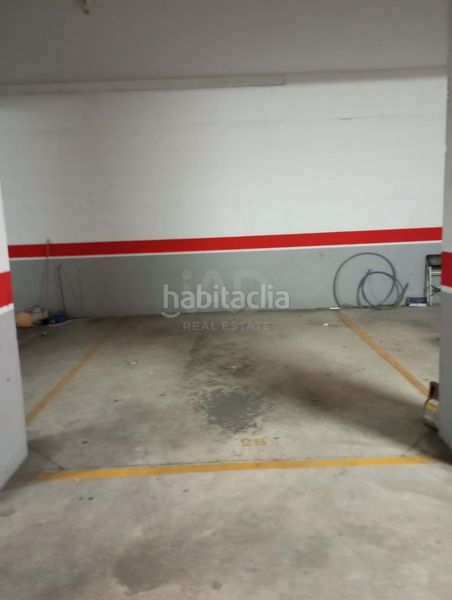 Foto 1c945995-3ec6-4441-9849-91f05643914d. Aparcament cotxe a Lepe