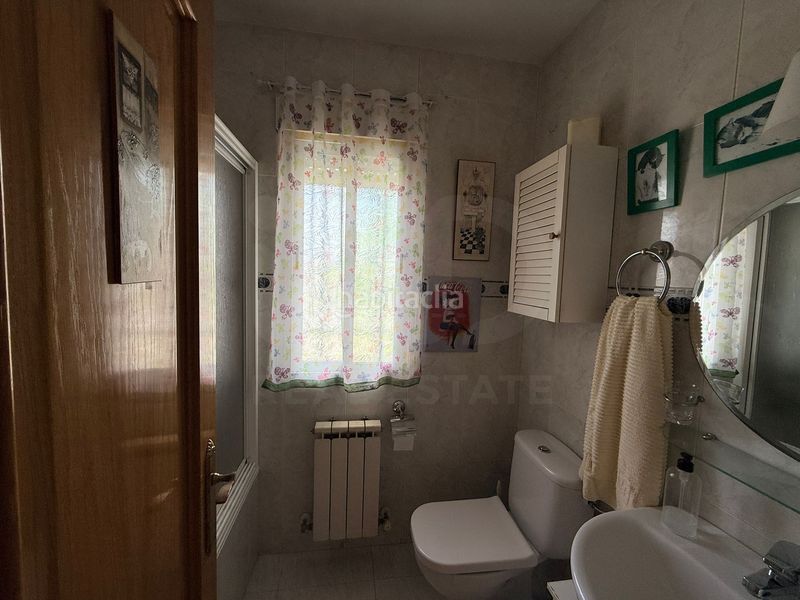 Foto f4ec5dab-778e-4368-983c-280c7ce5438b. Casa amb calefacció aparcament a Colmenar de Oreja