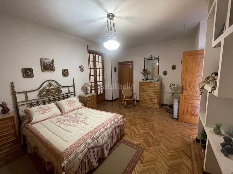 Foto a09bd80d-7711-4873-9a12-749f2b9a183a. Xalet amb aparcament a Viator