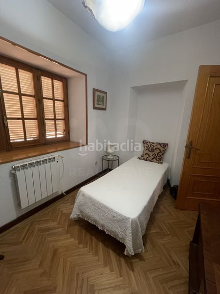 Foto 860b9242-1634-4032-9abd-9af3d04bc208. Xalet amb aparcament piscina a Viator
