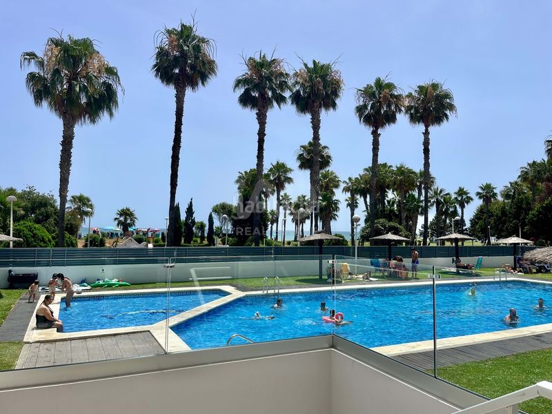 Foto 28f01b49-b513-45c7-882b-7ae338970c20. Pis amb calefacció aparcament piscina a Vista Mar Oropesa del Mar