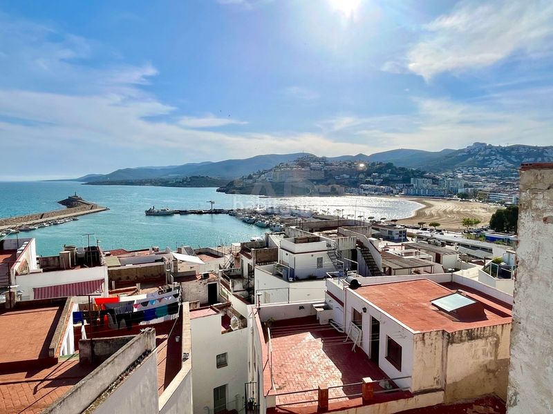 Foto fb16096e-9cf7-421a-9ea1-eba468c9030f. Dúplex amb calefacció a Centro-Casco Antiguo Peñíscola