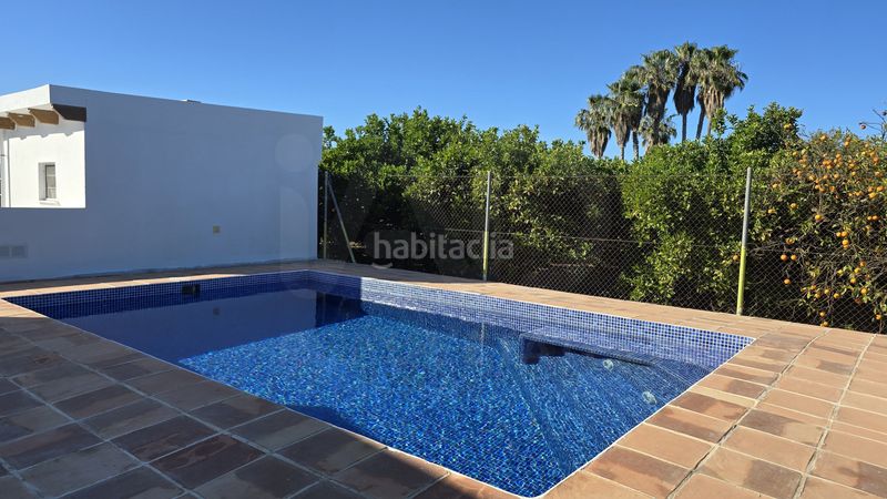 Foto 19658a0e-abaf-4b9c-9739-1b51791f252b. Casa amb calefacció a Oliva pueblo Oliva