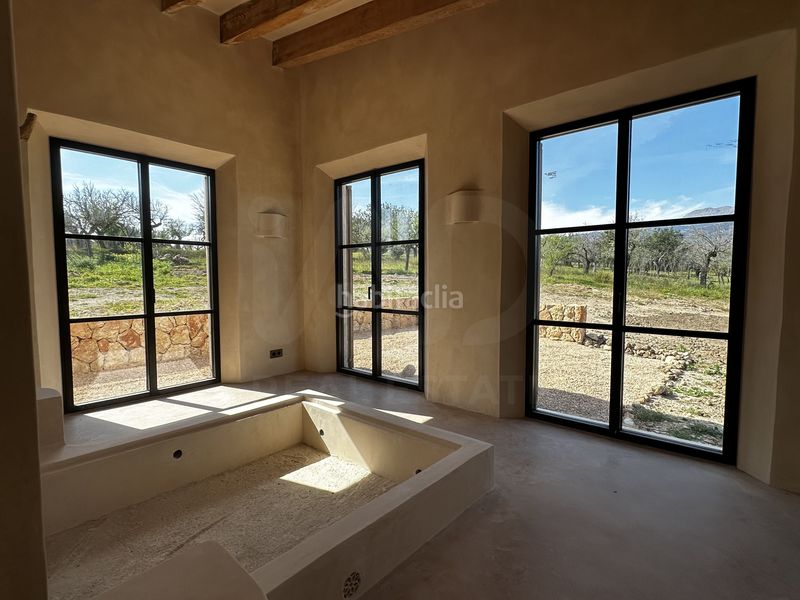 Foto 5cdad07d-ffcc-44a1-a548-5834e27b4018. Casa amb calefacció piscina a Selva