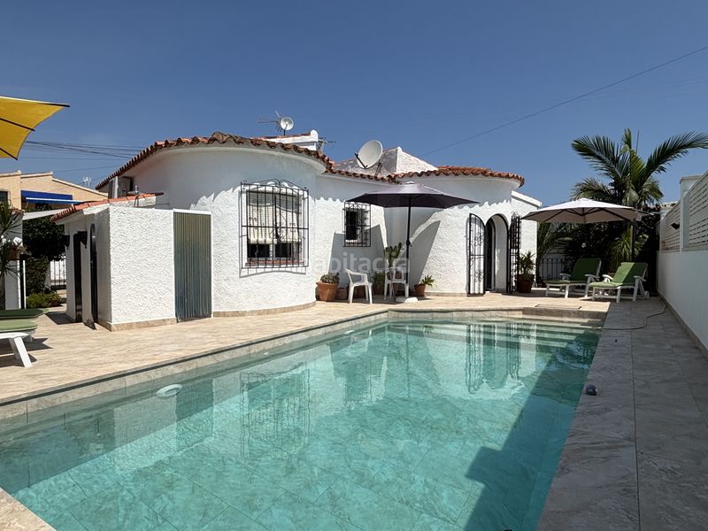 Foto 62303b79-038e-424c-ae24-fb153721d630. Casa en Poblets (els)