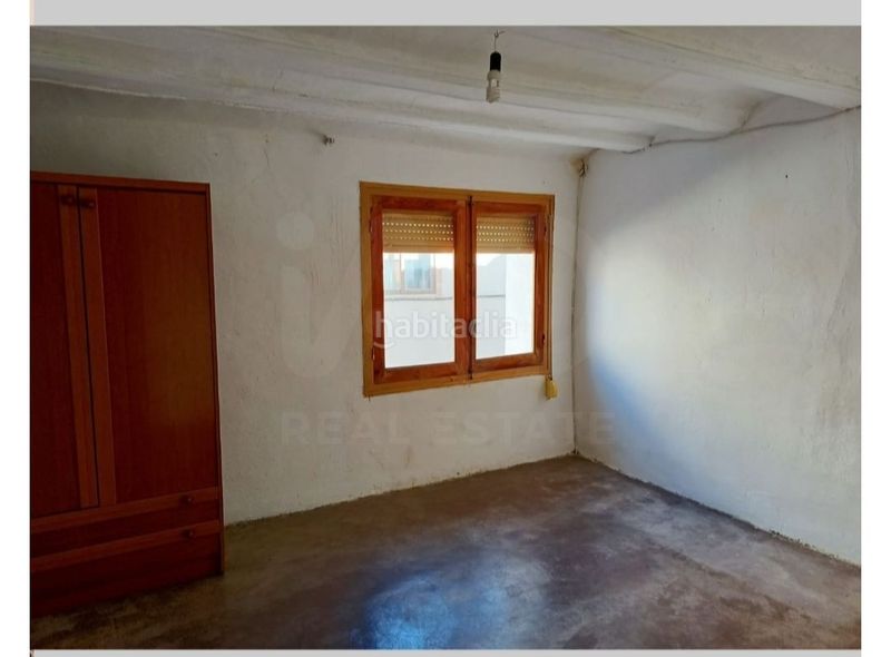 Foto 1be3c119-c509-49cb-8fd5-410f0444c703. Casa amb calefacció a Muela (La)