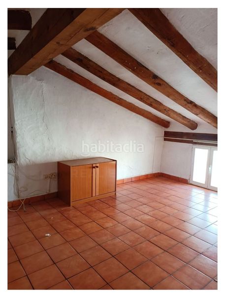 Foto 8be78e67-cc04-47ab-8a9a-9380d3fa5767. Casa amb calefacció a Muela (La)