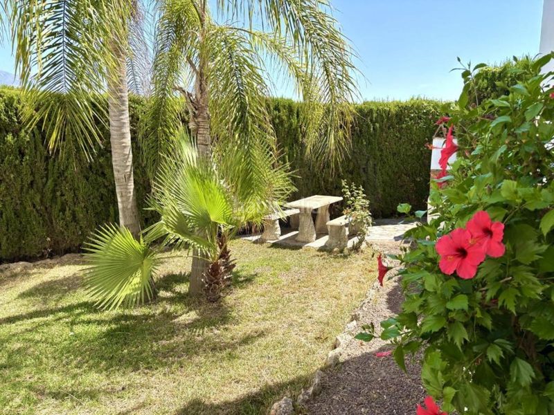 Foto 175385b0-fccc-4226-b6c6-b8c73e274ff5. Casa aparellada amb piscina a Chaparil - Torrecilla - Punta Lara Nerja