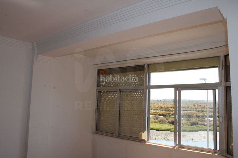 Foto d08dab28-6119-41b3-a11a-1959c6f664f0. Piso en Ayamonte ciudad Ayamonte