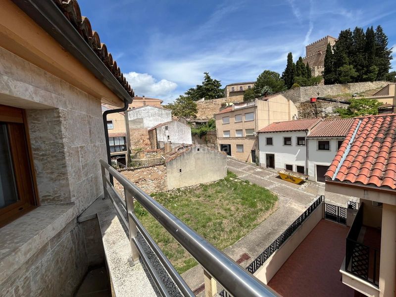 Foto 241d5b32-58b1-4d3b-8e6e-f028b6c45a12. Xalet amb calefacció aparcament piscina a Ciudad Rodrigo
