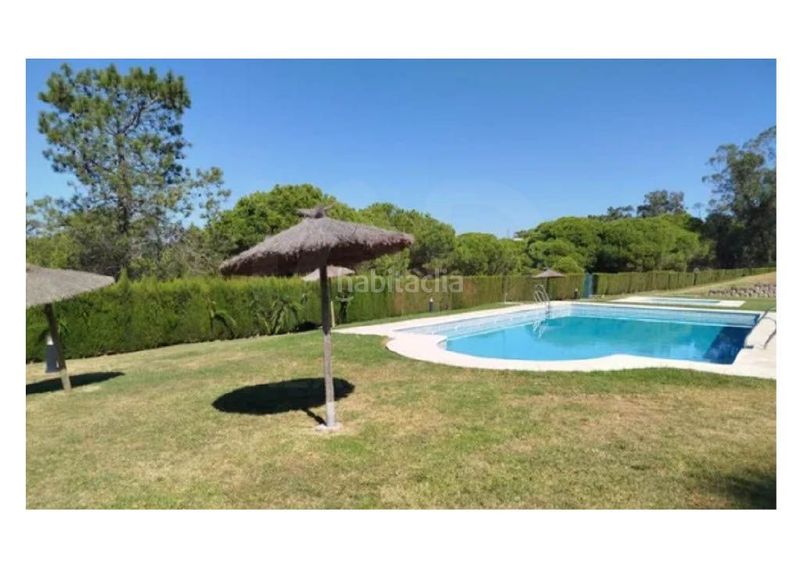 Foto 34ec754c-5dff-4dba-b37f-97cfd4105d09. Casa pareada en Lepe