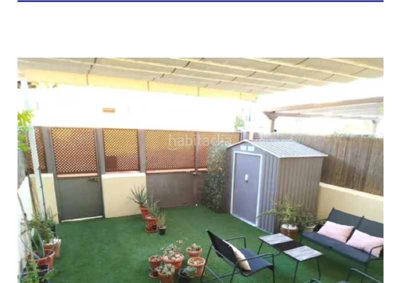 Foto 9f305f6c-c05a-48e4-acba-1e55835026a4. Casa pareada en Lepe