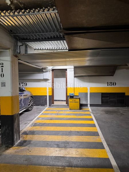 Foto 4e1bf88d-8111-4a6e-893e-76b670374733. Aparcament cotxe a Estrella Madrid