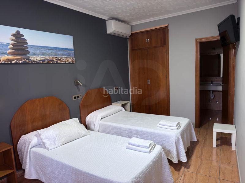 Foto f9464289-79c1-4fa2-adfd-9d8dce15c235. Edificio en Tarifa ciudad Tarifa