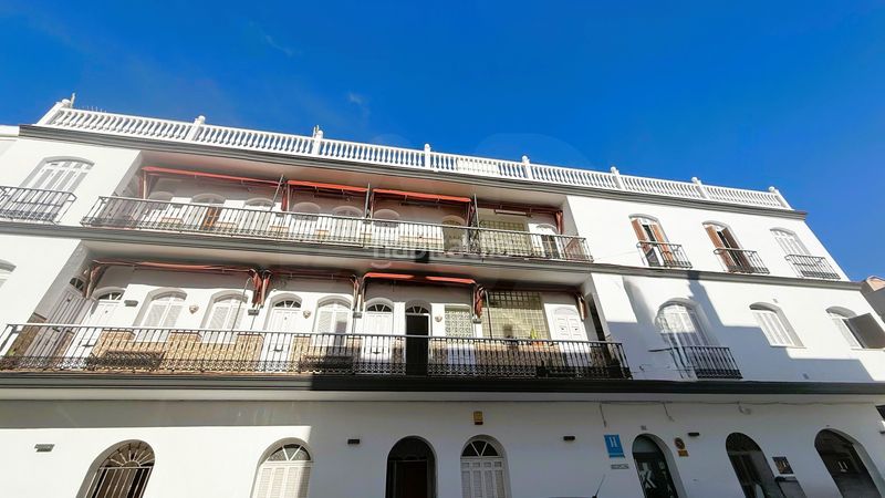 Foto 44c7ff3b-6deb-4243-bee1-a4d74d1c9071. Edifici a Tarifa ciudad Tarifa