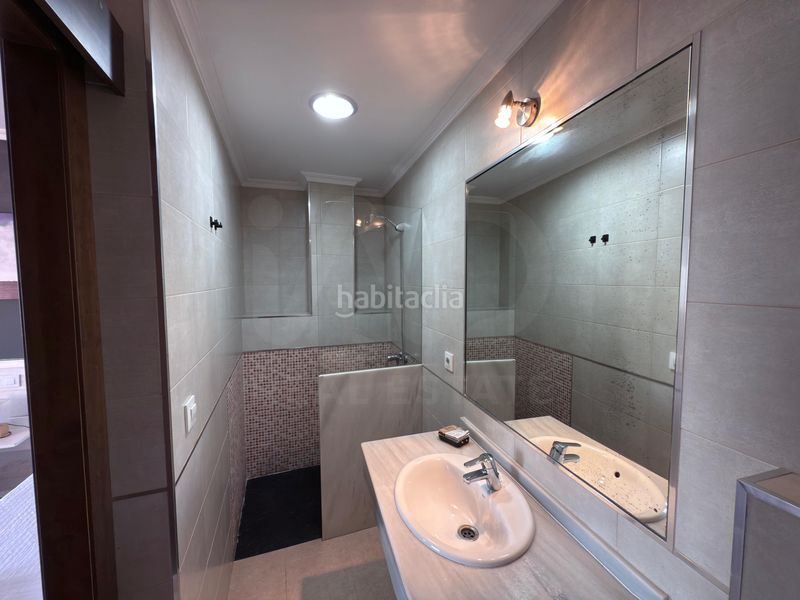 Foto c58cd7c0-ac85-446f-9137-aea2d9355354. Edifici a Tarifa ciudad Tarifa