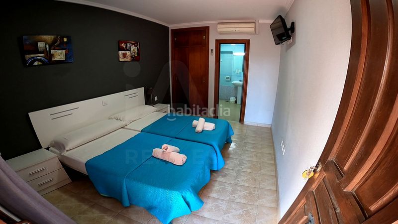 Foto e6c2593c-1d9c-48d9-8700-9cbcdb5493ce. Edifici a Tarifa ciudad Tarifa