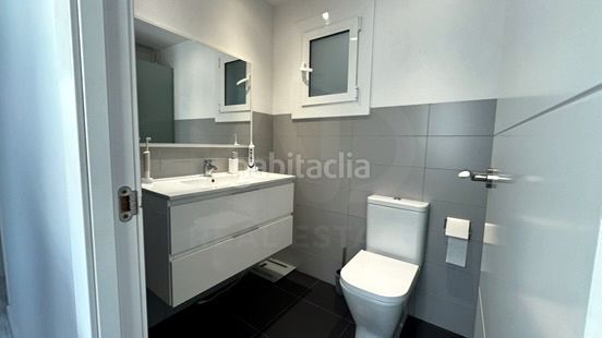 Foto e48a727d-ac52-47ce-be7c-73db22ed29f1. Pis a Els Molins - Pins Vens Sitges