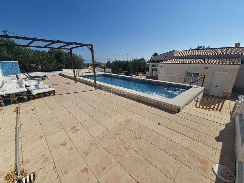 Foto 0407bb0f-17b3-4b3f-955b-eef5b33a03e1. Casa amb piscina a Busot