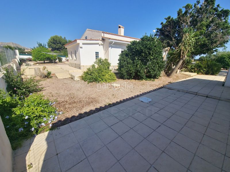 Foto 3e176a58-bd0e-4de9-8b42-9a1cfe9758d1. Casa amb piscina a Busot