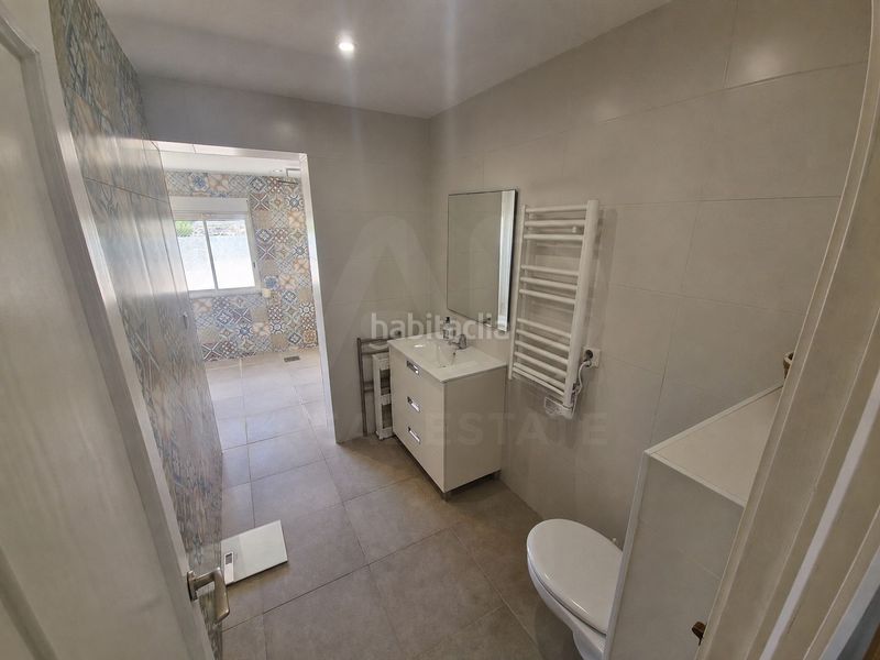 Foto 4aa0a024-9d36-482a-847e-2236374bad42. Casa amb piscina a Busot