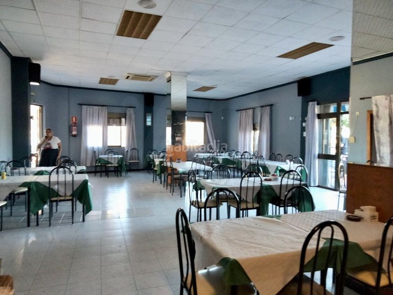 Foto c8e1c306-3077-4d40-9781-eb0c7f452834. Edificio in Tormos