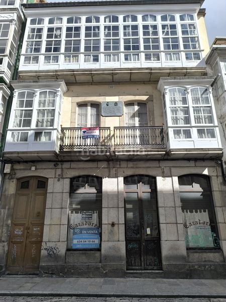Foto d8b716ab-29ca-4e94-a8ad-8d732b19b5de. Edificio en Centro Ferrol