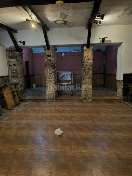 Foto b9a3e037-e720-4bcb-839d-ad23fa9d976a. Edifici a Centro Ferrol