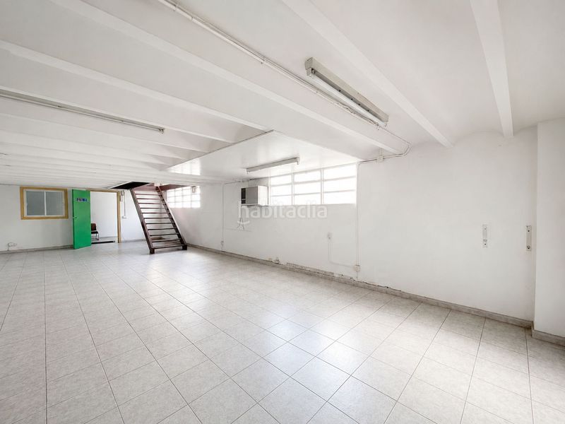 Foto 768de76d-bf0d-4865-9a8b-ab29b38e3bbb. Edificio en Gràcia Sabadell