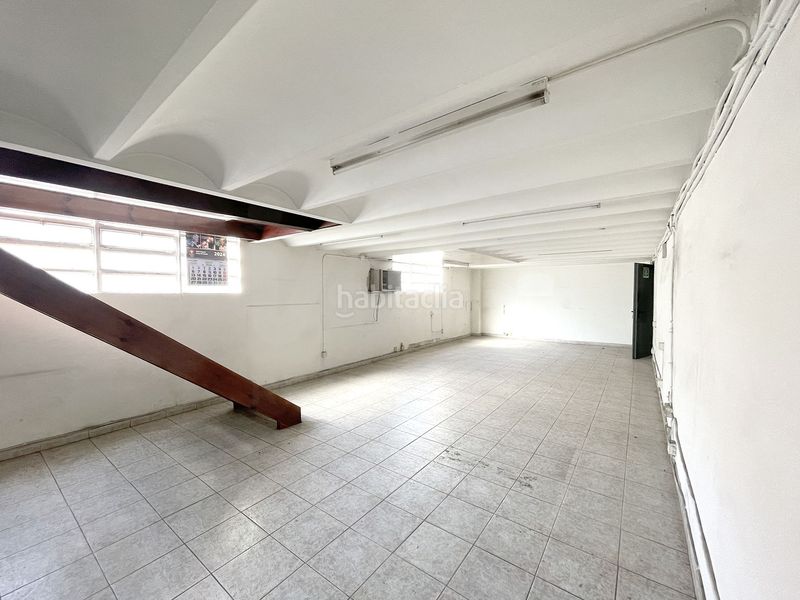 Foto ad1094ea-d205-45ee-88ef-f311e0cf3002. Edifici a Gràcia Sabadell