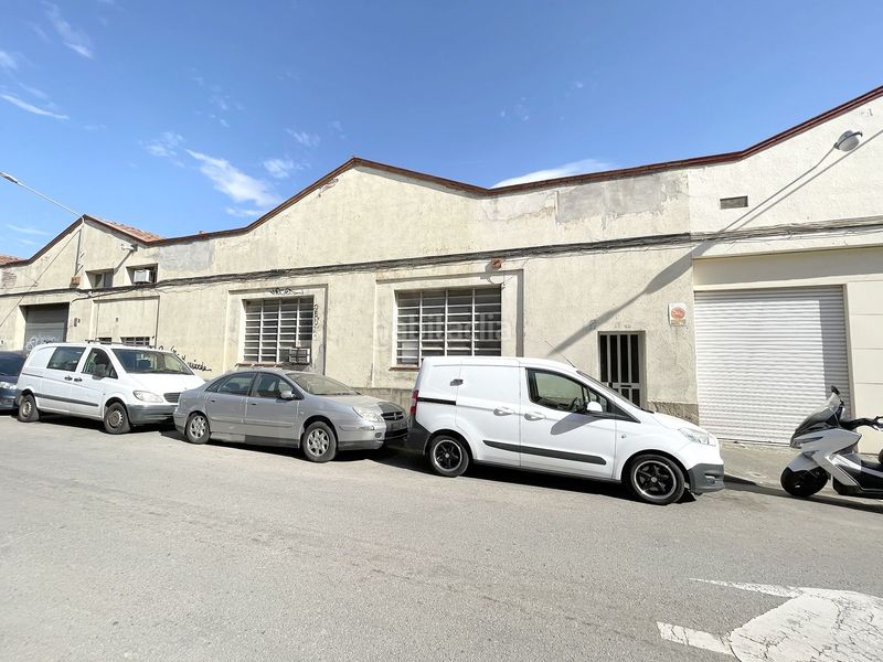 Foto b438b14a-755e-4527-bcb0-7b71fbe450ac. Edifici a Gràcia Sabadell