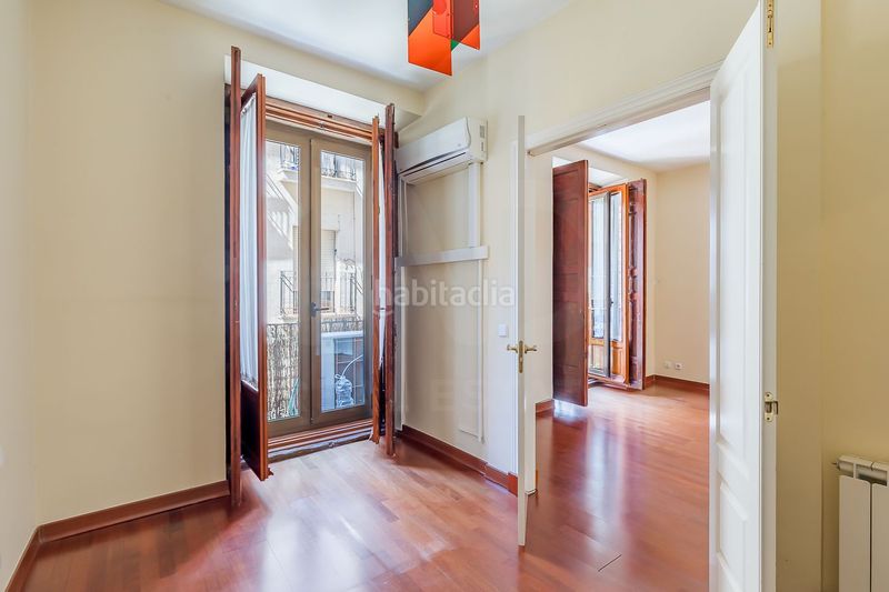 Foto fe9b88ee-6284-4480-9267-c3bfdf2c9309. Pis amb calefacció a Palacio Madrid