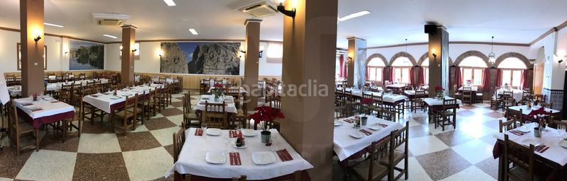 Foto ebc9ef6d-73b0-478b-bbd3-b76e88c96cba. Edifici a Ardales