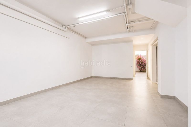 Foto ce819af3-6147-400b-9aee-aae01bcdea64. Casa aparellada amb calefacció aparcament piscina a Sabadell