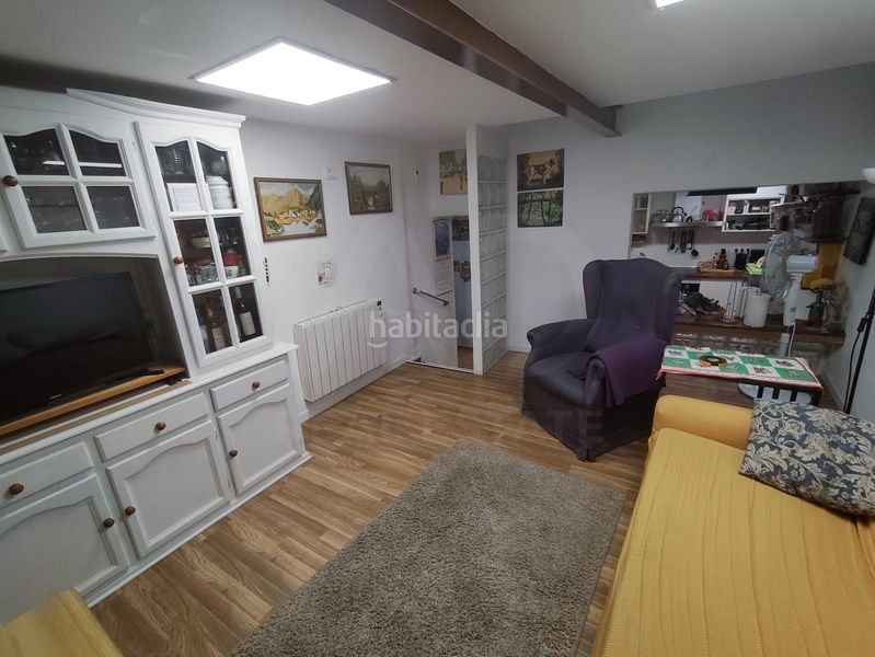 Foto 0b5f5de0-7283-4b76-83eb-f33c9a47c04e. Casa aparellada amb calefacció a Alcanar