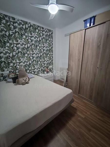 Foto 86c077b9-7b59-417f-b0fe-8d1772623ca2. Casa aparellada amb calefacció a Alcanar