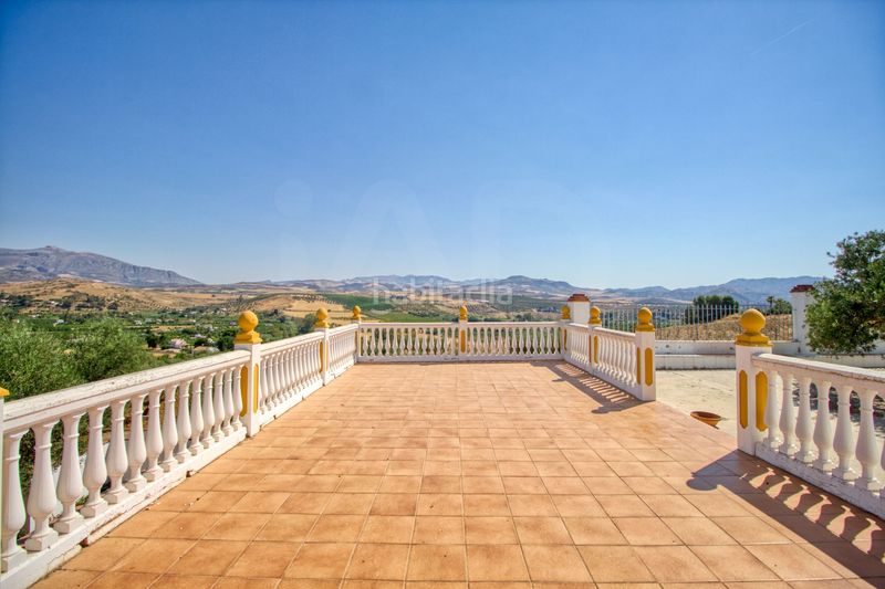 Foto da1a0340-93e1-47c3-921b-0d3fdb30b83b. Casa amb calefacció aparcament piscina a Álora