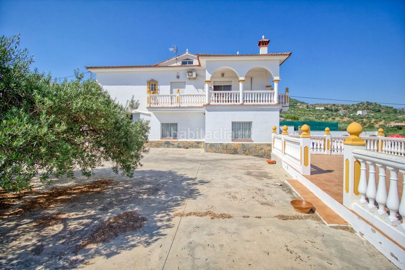 Foto dbd61fbf-92a7-4ddf-b1ec-728769f7050a. Casa amb calefacció aparcament piscina a Álora
