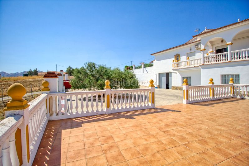 Foto f8f41b92-4343-4d62-a7ef-5f575a655588. Casa amb calefacció aparcament piscina a Álora
