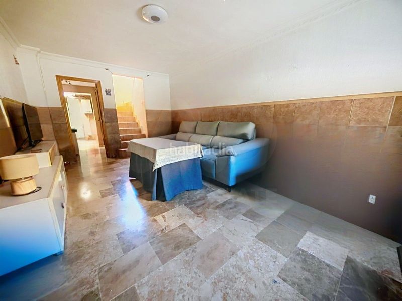 Foto 8fe4ec6e-2fc2-4972-8e5e-ddaa2447c718. Casa amb calefacció a Tres Ventanas Huelva