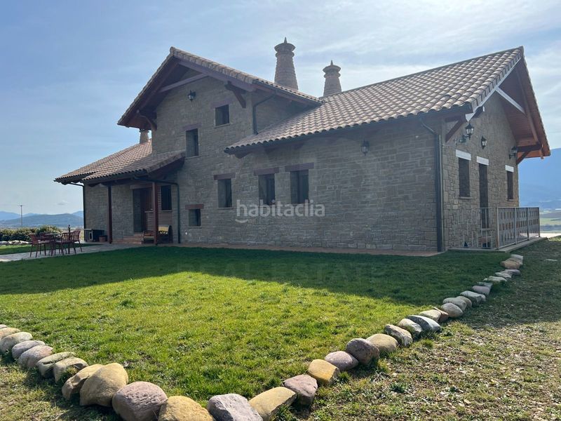 Foto bb80dabd-663d-48fc-9376-0ee7ad4f581a. Casa amb calefacció aparcament a Poblaciones Norte Jaca
