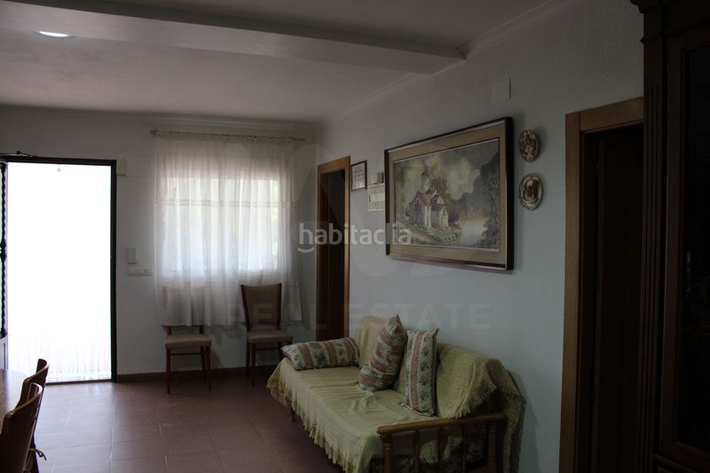 Foto 81aeeb29-a96c-4315-925e-d5005ad16166. Casa amb aparcament a Onil