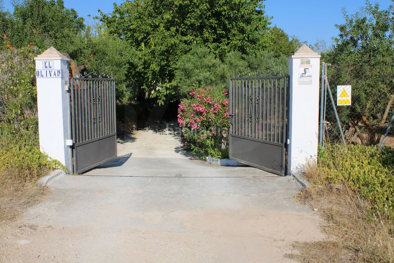 Foto a9da541a-bd91-4986-afc7-3c9e4c82b902. Casa amb aparcament a Onil