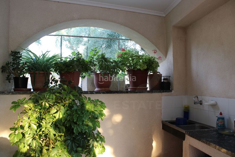 Foto a9f5c6c4-5bd5-473a-acfc-6fce0b0bc8b1. Casa amb aparcament a Onil