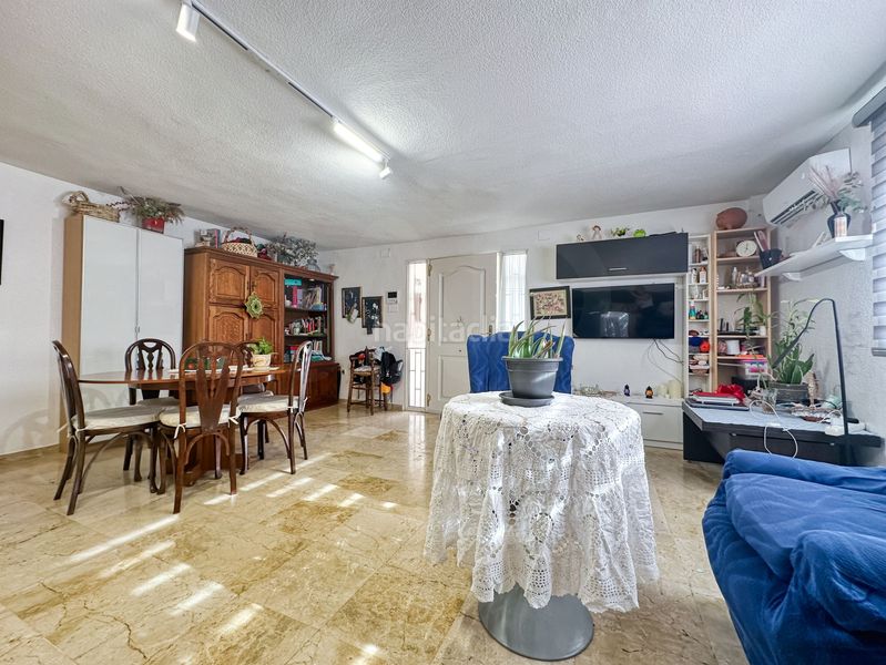 Foto bcdbaab2-2381-4756-addf-039f6210311b. Casa amb calefacció a Coloma Nucia (la)