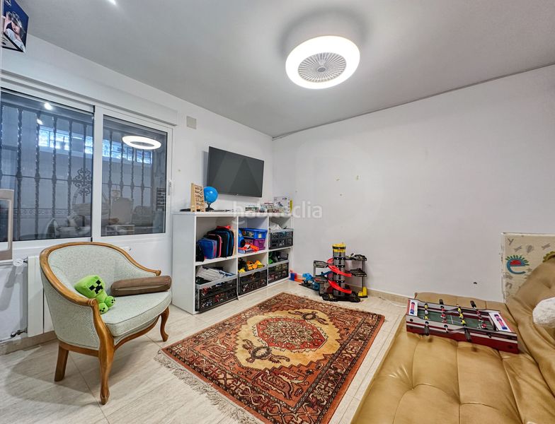 Foto da80ca55-6855-475d-ba00-7e694ea1f22c. Casa amb calefacció a Coloma Nucia (la)