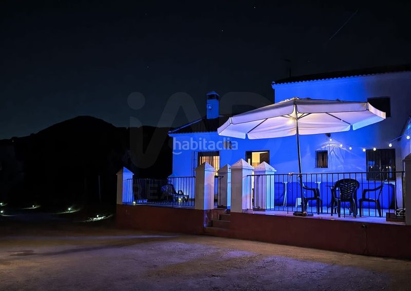 Foto 8d29cc01-a4f6-407e-b4e2-deb0e4f9d698. Casa amb calefacció aparcament a Bobadilla - Bobadilla Estación - La Joya Antequera